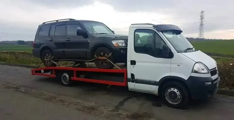 4x4 recovery for scrap near Farnworth